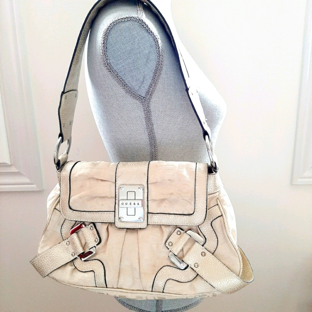 Cute Guess Shoulder Bag